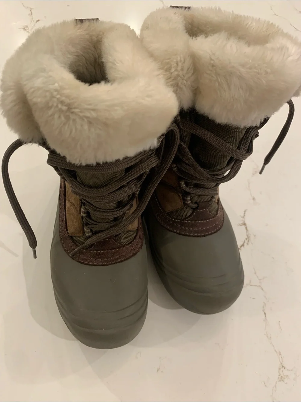 Columbia Snow Boots Sierra Winter Brown Waterproof Women’s size 6